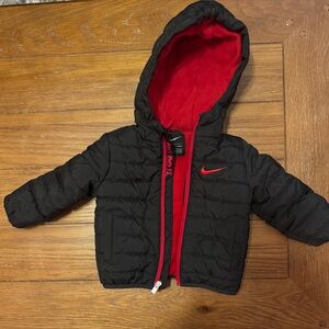 Nike Puffer Hooded Jacket infant Size 12 months Black/red Logo Full Zip